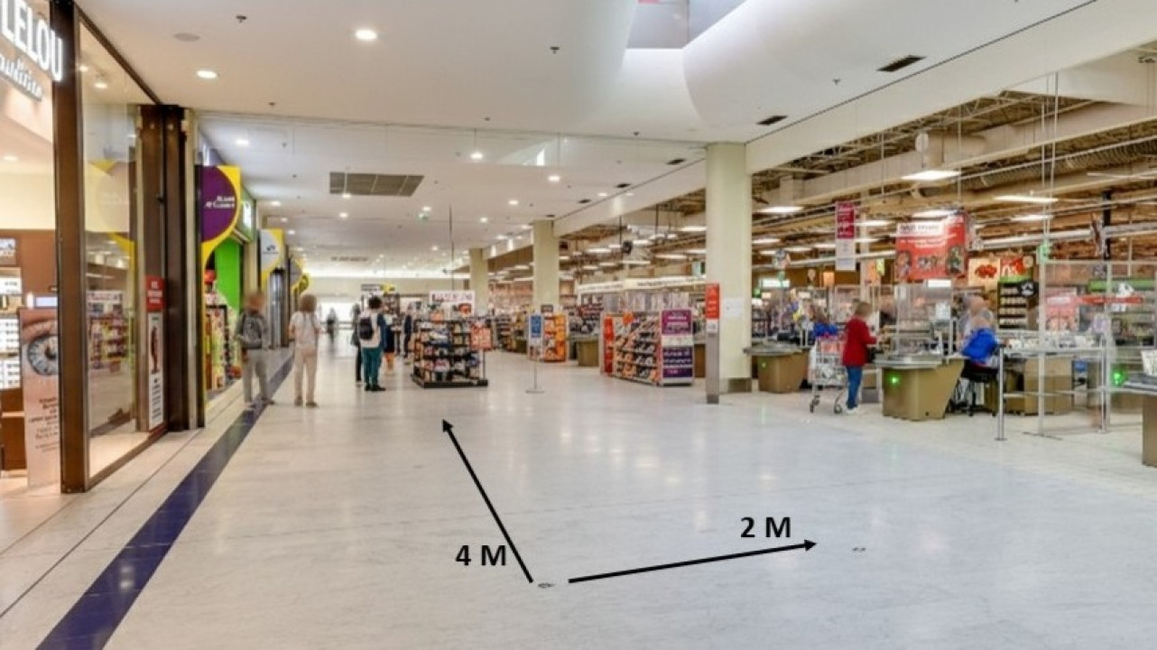 Photo 1 de l'emplacement 7 du centre commercial Centre Carrefour Vénissieux - Afflelou