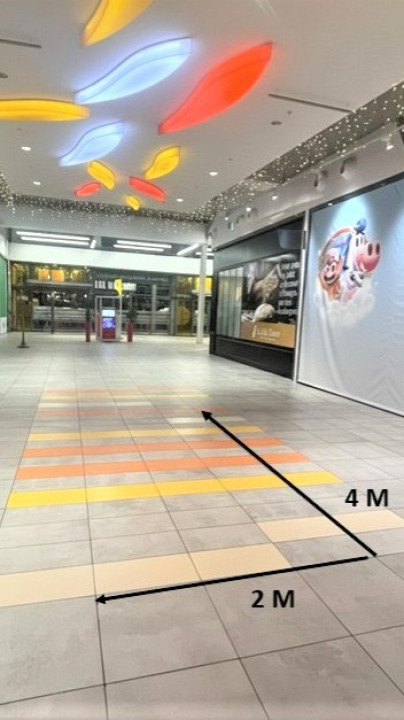 Photo 1 de l'emplacement 12 du centre commercial Centre Carrefour Bourges - Face Clopinette, Manège