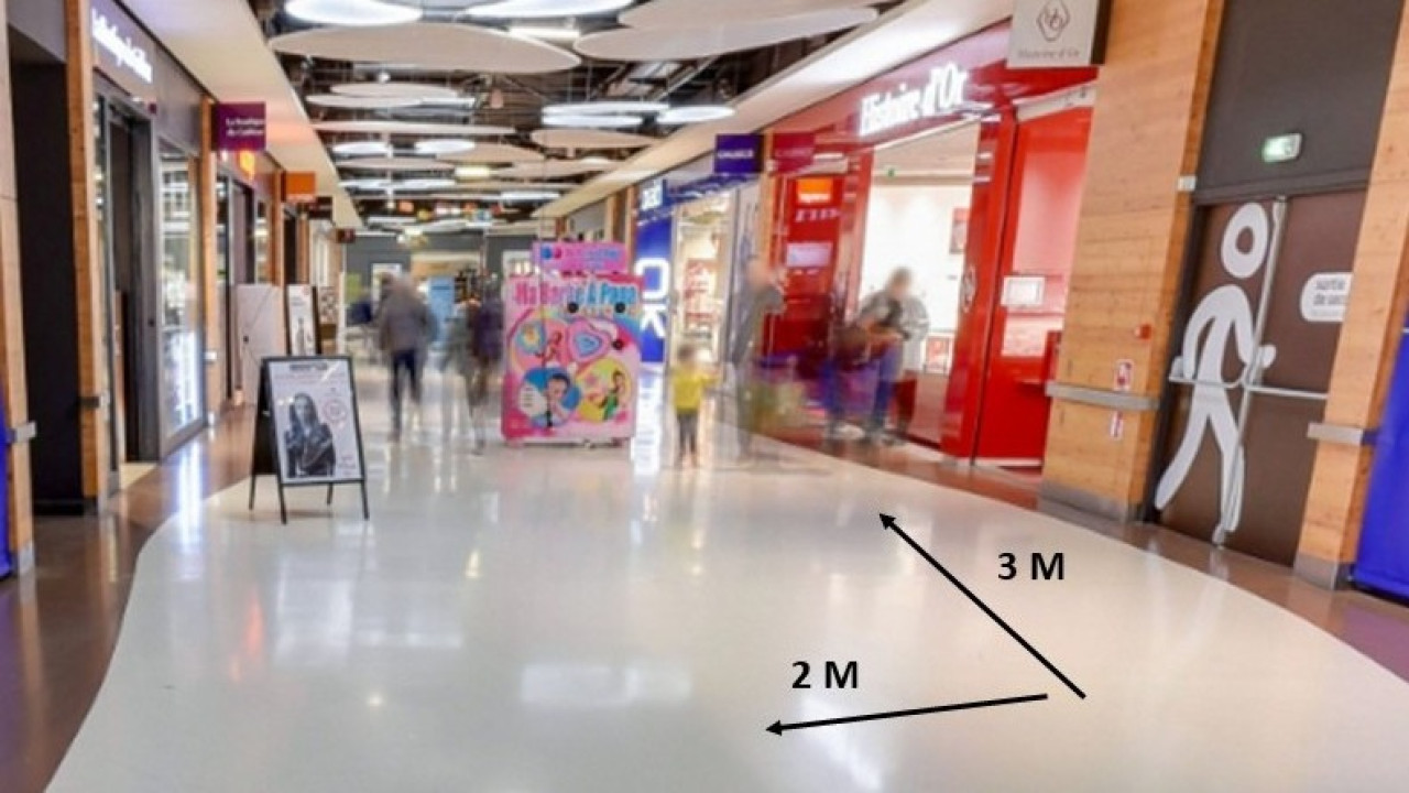 Photo 1 de l'emplacement 10 du centre commercial Centre Carrefour Salaise-sur-Sanne - BARBIER_PAP EFT