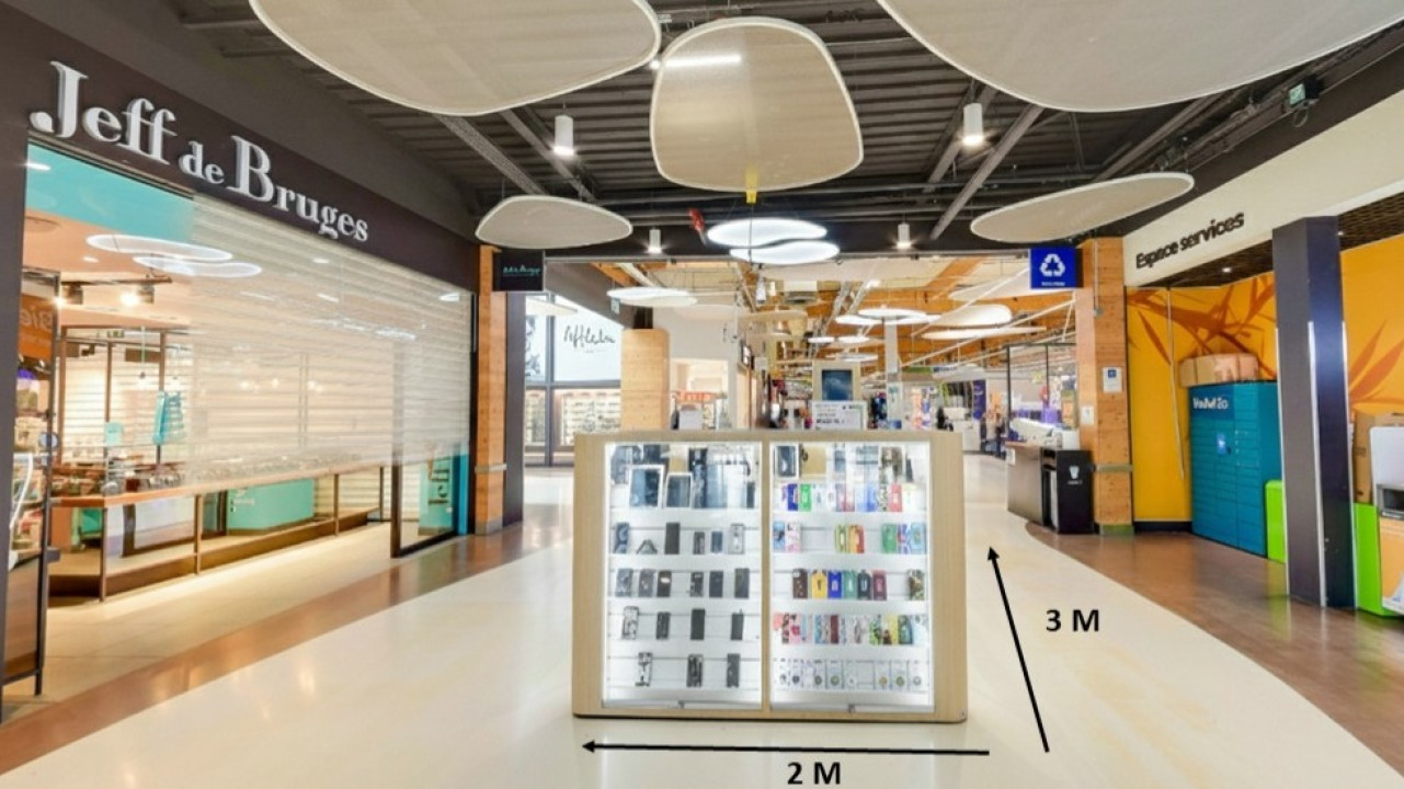 Photo 1 de l'emplacement 24 du centre commercial Centre Carrefour Salaise-sur-Sanne