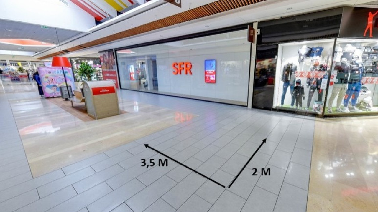 Photo 1 de l'emplacement 6 du centre commercial Centre Carrefour Vaulx-en-Velin - Face Maroquinerie dalery