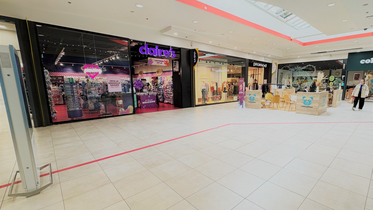 Photo 2 de l'emplacement 1 du centre commercial Centre Carrefour Nevers Marzy - Face boutique Indemodable