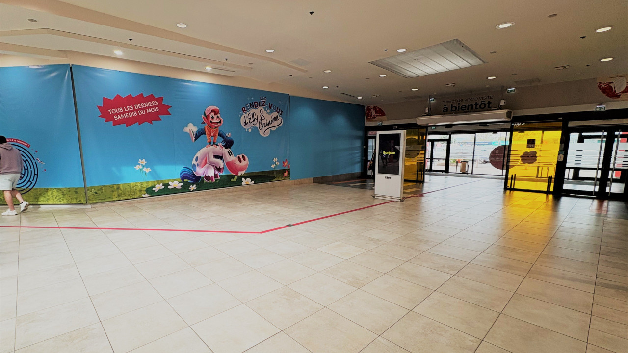 Photo 1 de l'emplacement 1 du centre commercial Centre Carrefour Nevers Marzy - Face boutique Indemodable
