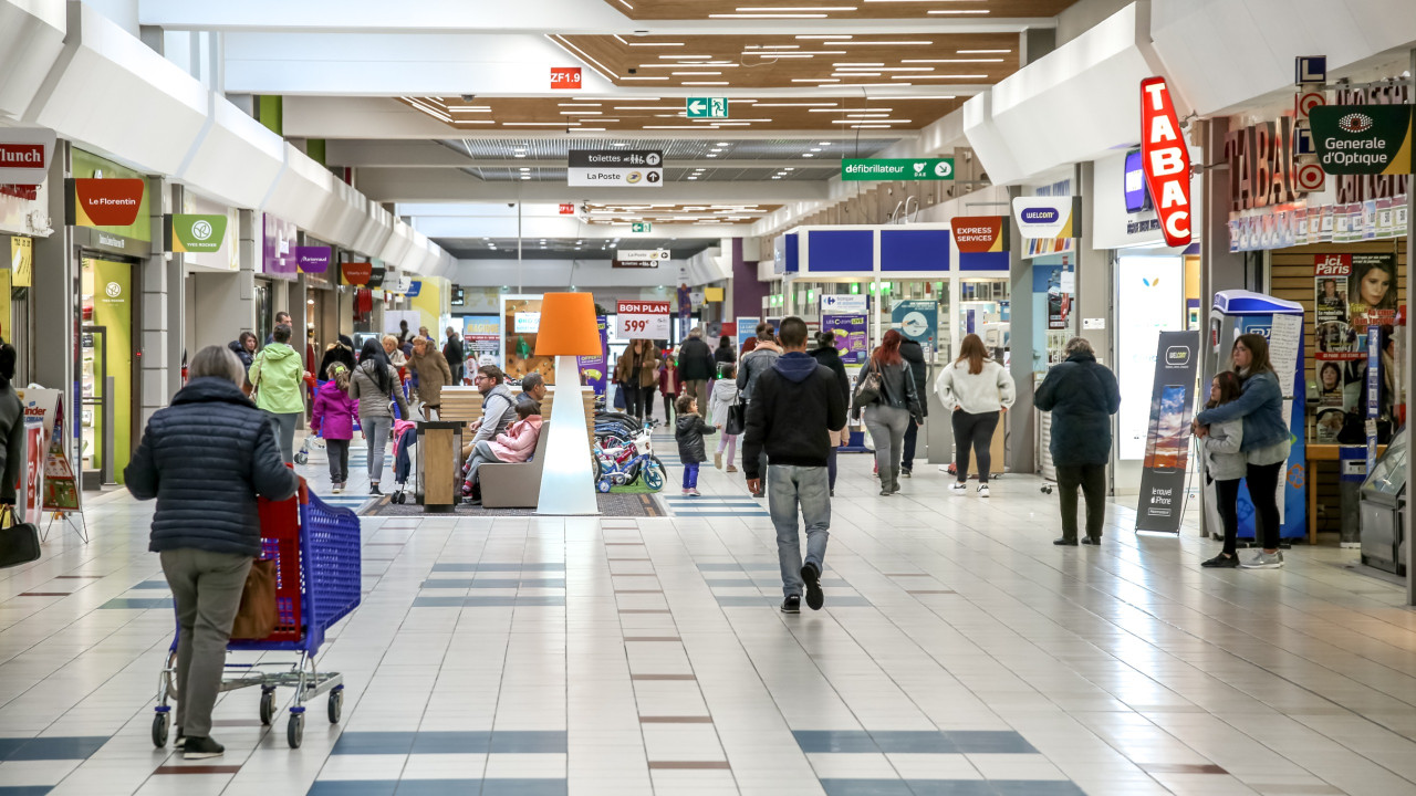 Photo 3 du centre commercial Centre Carrefour Roanne Mably